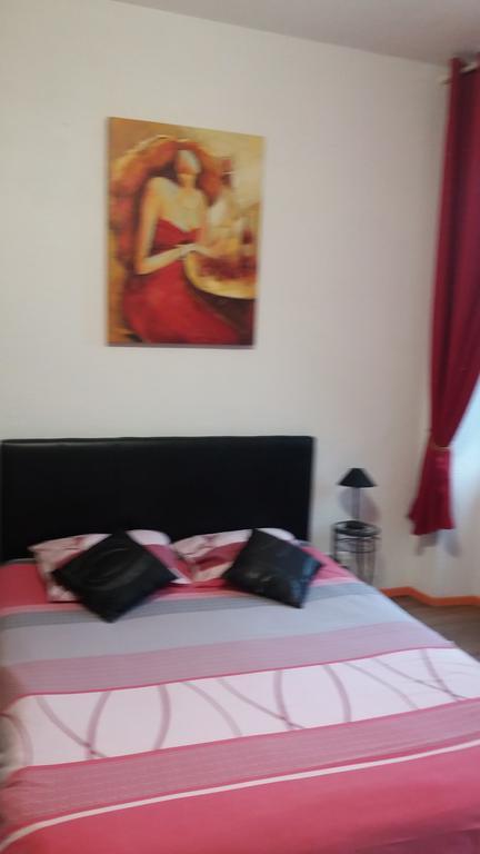 Appart'Hotel Les Tilleuls Saint-Macaire Habitación foto